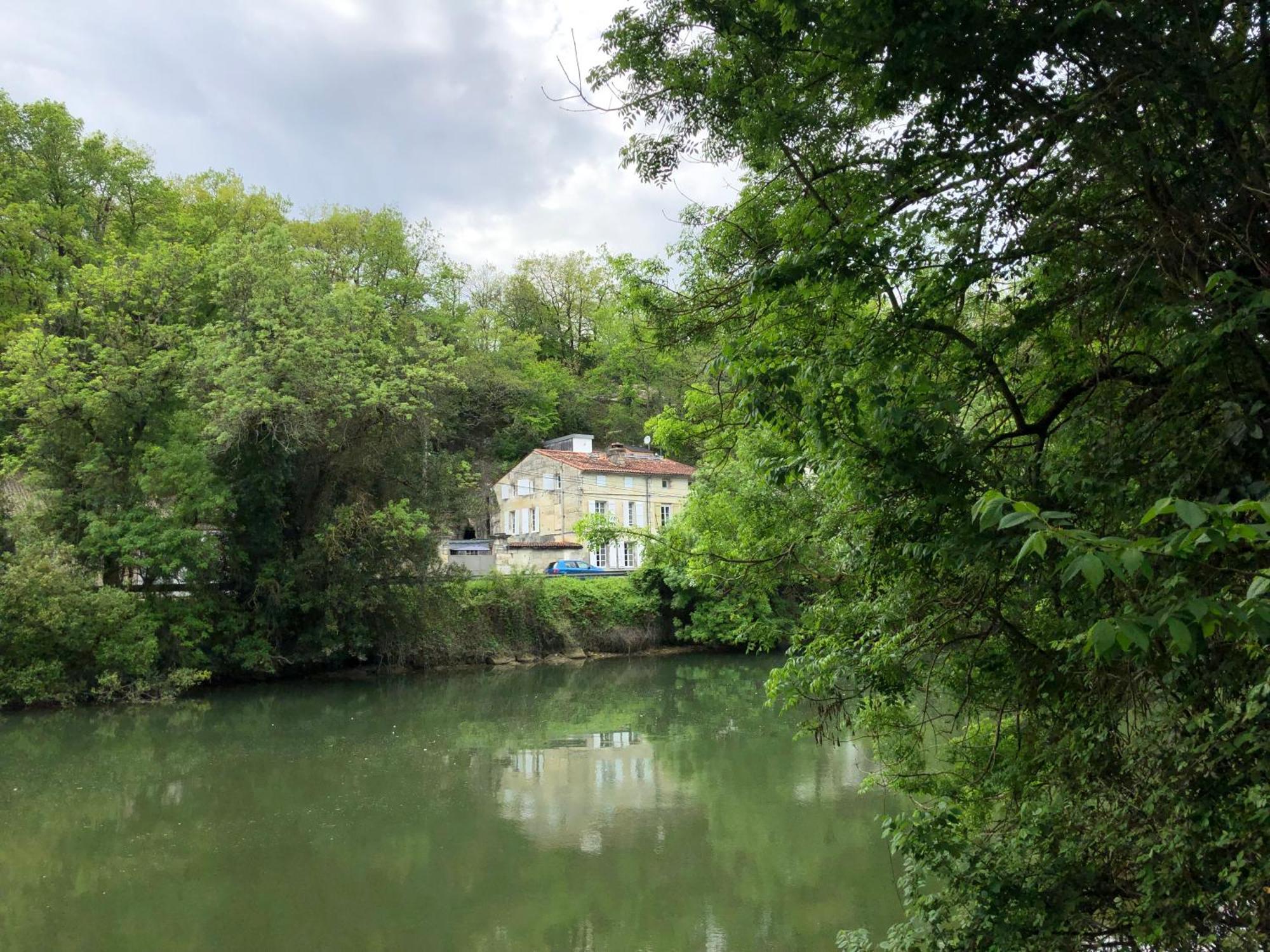 L'Heure Bleue Bed & Breakfast Saintes Exterior photo