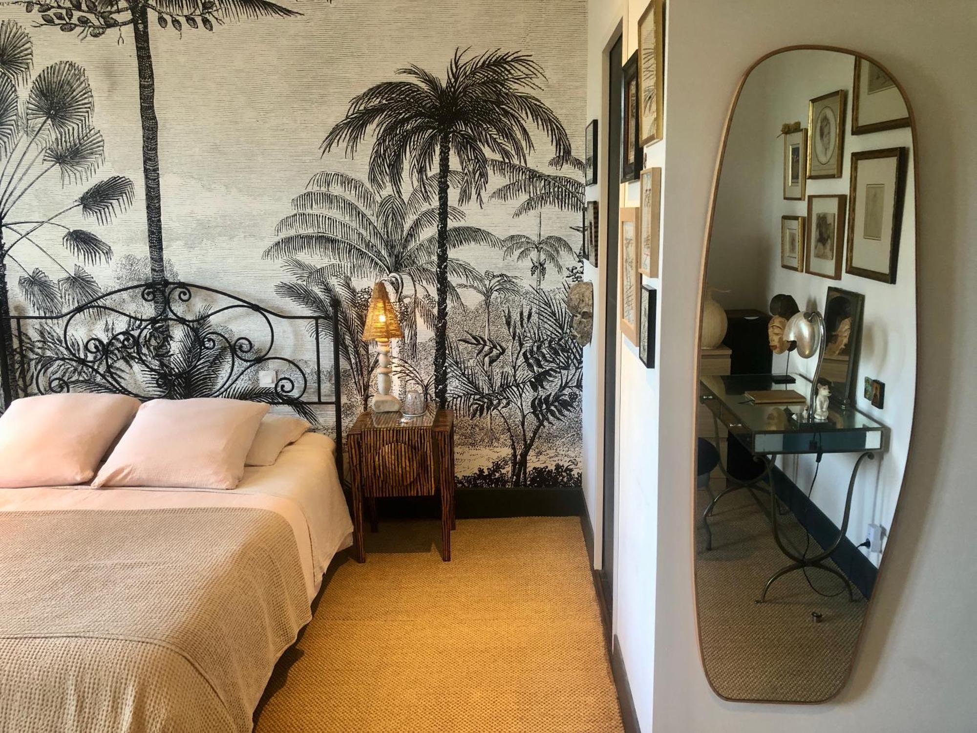 L'Heure Bleue Bed & Breakfast Saintes Exterior photo